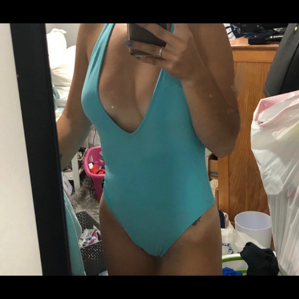 one piece aerie swimsuit!